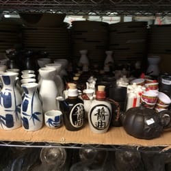 Japanese saki pot