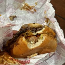 Fatburger & Buffalo's Express - Fatburger with chili, bacon and egg
