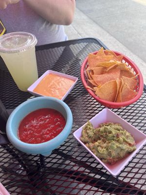 Jose's Tacos by null