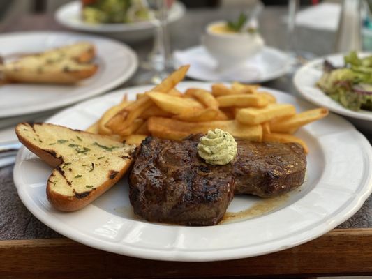 Steakhaus El Chico by null