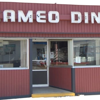 Cameo Diner - the entrance to the diner - Diners Near Me - Lowell, Massachusetts Cameo Diner - the entrance to the diner - Diners Near Me - Lowell, Massachusetts