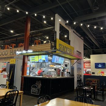 Stackers Burger - Restaurant - Burgers Near Me - Albuquerque, New Mexico