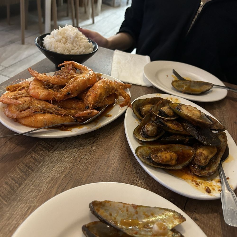 Dragon Bite - Yes Head Shrimp and Green Mussel - Chinese Near Me - Henderson, Nevada