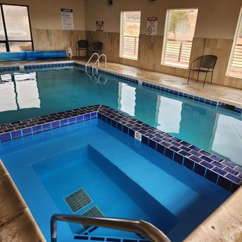 Red Sands Hotel - Hotels Near Me - Torrey, Utah