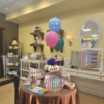 Nothing Bundt Cakes - Birthday  stuff - Bakeries Near Me - Clovis, California