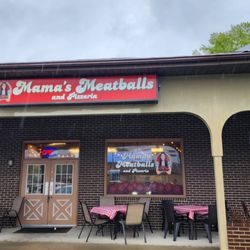 Mama's Meatballs & Pizzeria - Front