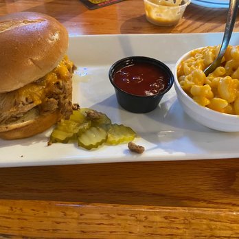 Quaker Steak & Lube - House Pulled Pork Sandwich with Mac and Cheese - Steakhouses Near Me - Council Bluffs, Iowa Quaker Steak & Lube - House Pulled Pork Sandwich with Mac and Cheese - Steakhouses Near Me - Council Bluffs, Iowa
