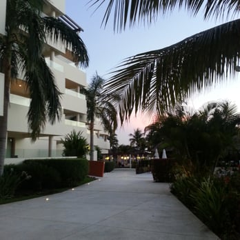 Privilege Aluxes - Walkway to the beach - Hotels Near Me - Isla Mujeres, ROO