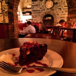 Chez Max - Chocolate cake, atmosphere