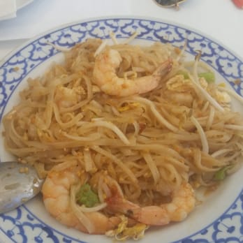 Bangkok Cuisine - Shrimp pad thai - Thai Near Me - Oak Bluffs, Massachusetts Bangkok Cuisine - Shrimp pad thai - Thai Near Me - Oak Bluffs, Massachusetts