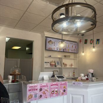 The Roll & Berry - Desserts Near Me - Arlington, Texas The Roll & Berry - Desserts Near Me - Arlington, Texas
