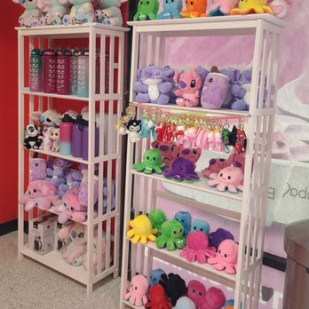 Boba Love - Display shelves of Hello Kitty and plush friends - Bubble Tea Near Me - San Diego, California Boba Love - Display shelves of Hello Kitty and plush friends - Bubble Tea Near Me - San Diego, California