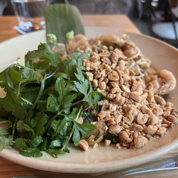 Khom Loi - Pad Thai. - Thai Near Me - Sebastopol, California Khom Loi - Pad Thai. - Thai Near Me - Sebastopol, California