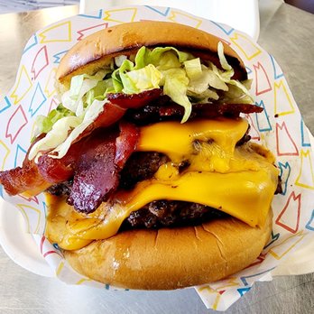 Super Deluxe - Double deluxe with bacon - Burgers Near Me - Bend, Oregon