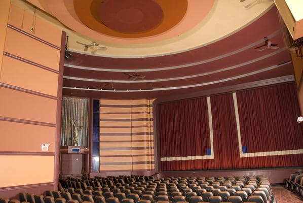 Classic Cinemas Lake XQ by null