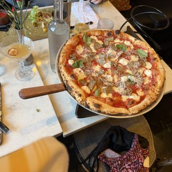 Four65 Woodfire Bistro Bar - this is the meatball and feta and basil pizza - Bars Near Me - Highlands, North Carolina