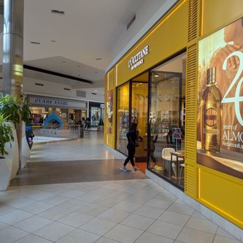 Fashion Outlet Rosemont Illinois.FASHION OUTLETS OF CHICAGO - Updated April 2025 - 774 Photos & 615 ...