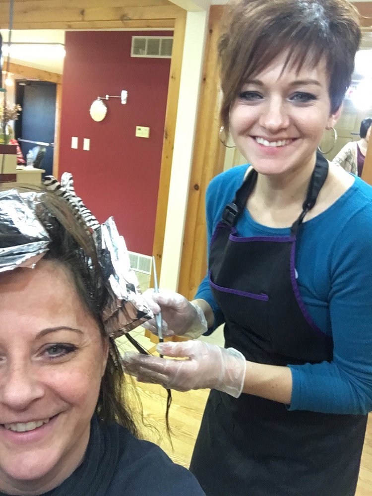 EASTSIDE SALON & SPA Updated October 2024 905 E Spruce St