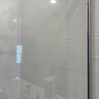 1st Choice Cleaning - Clean  shower glass - Home Cleaning Near Me