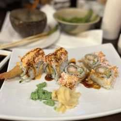 Cloud 9 Asian Bistro - Mountain roll was delicous