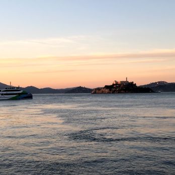 PIER 39 - Shopping Centers Near Me - San Francisco, California