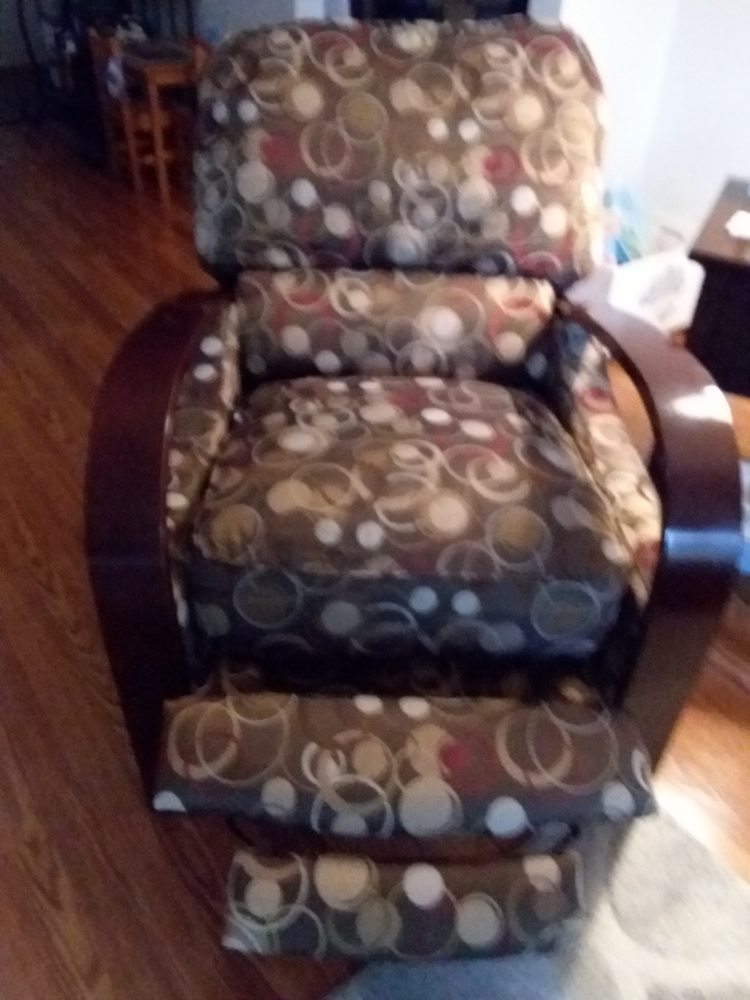 FURNITURE 4 GENERATIONS 17 Photos 30005 NE 12 CT, Ridgefield