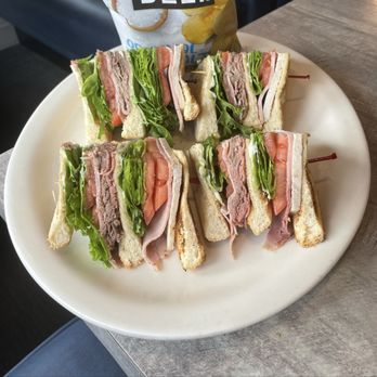 Coopersburg Diner - The "COOP" Club - Diners Near Me - Coopersburg, Pennsylvania