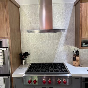 Instyle Charlotte - Wall tile and quartz countertop - Countertop Installation Near Me - Charlotte, North Carolina Instyle Charlotte - Wall tile and quartz countertop - Countertop Installation Near Me - Charlotte, North Carolina