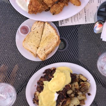 Mama Kat's - Fried chicken and Campbells Egg Benedict - American Near Me - San Marcos, California Mama Kat's - Fried chicken and Campbells Egg Benedict - American Near Me - San Marcos, California