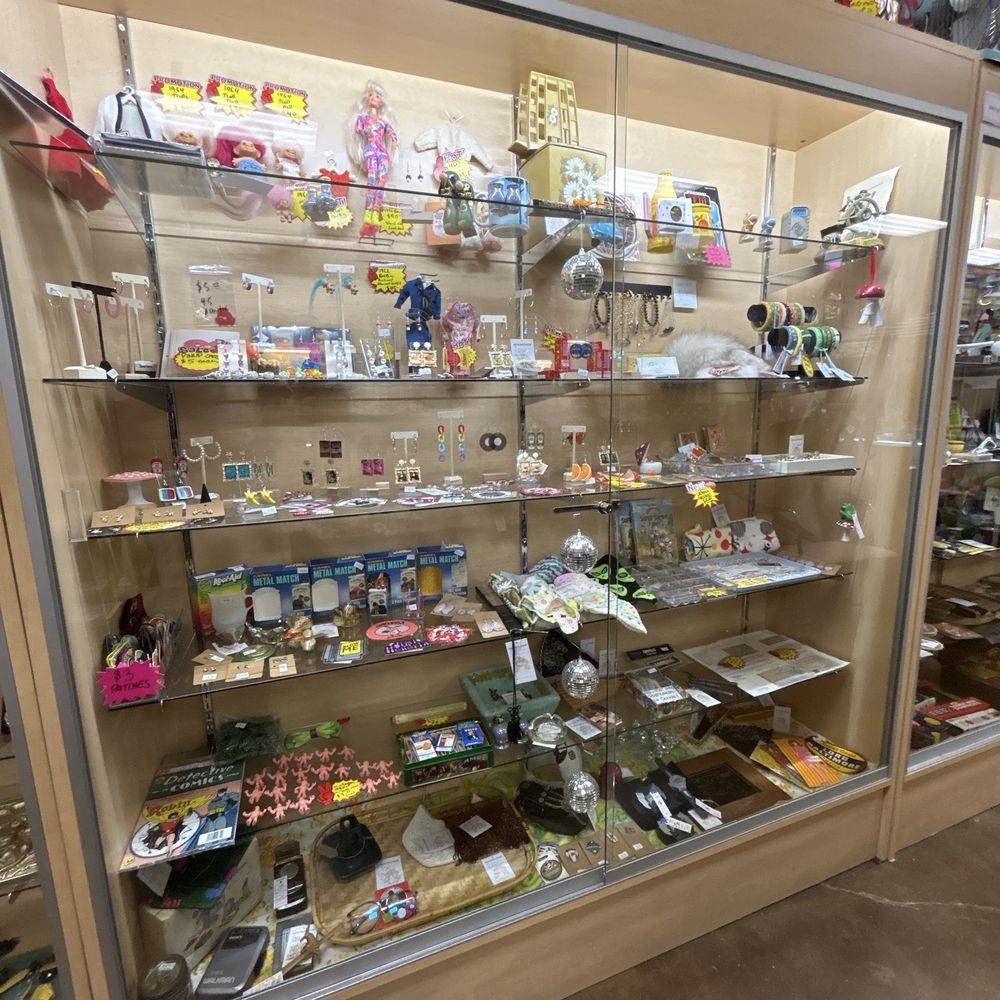 Groovy Ghost Vintage - Antiques Near Me - Orange, California Groovy Ghost Vintage - Antiques Near Me - Orange, California