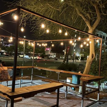Novel Ice Cream - Seating outside is amazing! - Ice Cream & Frozen Yogurt Near Me - Mesa, Arizona Novel Ice Cream - Seating outside is amazing! - Ice Cream & Frozen Yogurt Near Me - Mesa, Arizona