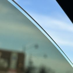 Gold Window Tint - Un even cuts