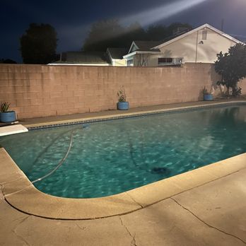 Southern California Pools - After Esteban serviced it - Pool Cleaners Near Me - Los Angeles, California Southern California Pools - After Esteban serviced it - Pool Cleaners Near Me - Los Angeles, California