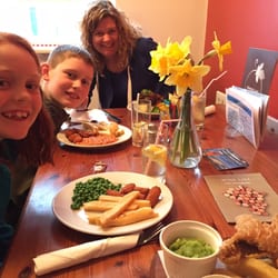 The Vagabond - Family enjoying amazing food in whitehaven.