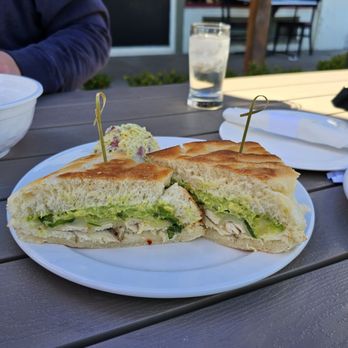 Husick’s By Forester - El Pollo sandwich - Beer Gardens Near Me - Clarksburg, California