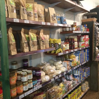 Each Peach Market by null