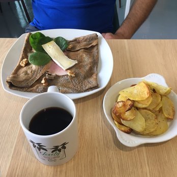 LOVELY SQUARE - Breakfast & Brunch Near Me - Sarasota, Florida LOVELY SQUARE - Breakfast & Brunch Near Me - Sarasota, Florida
