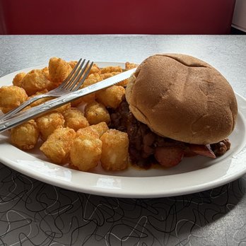 Town-Topic Hamburgers - Chili Dog & Tator Tots - Diners Near Me - Kansas City, Missouri