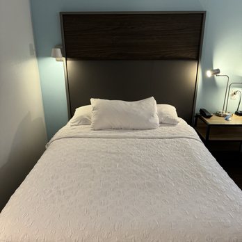 Tru by Hilton Beckley - Bed #1 - Hotels Near Me - Beckley, West Virginia Tru by Hilton Beckley - Bed #1 - Hotels Near Me - Beckley, West Virginia