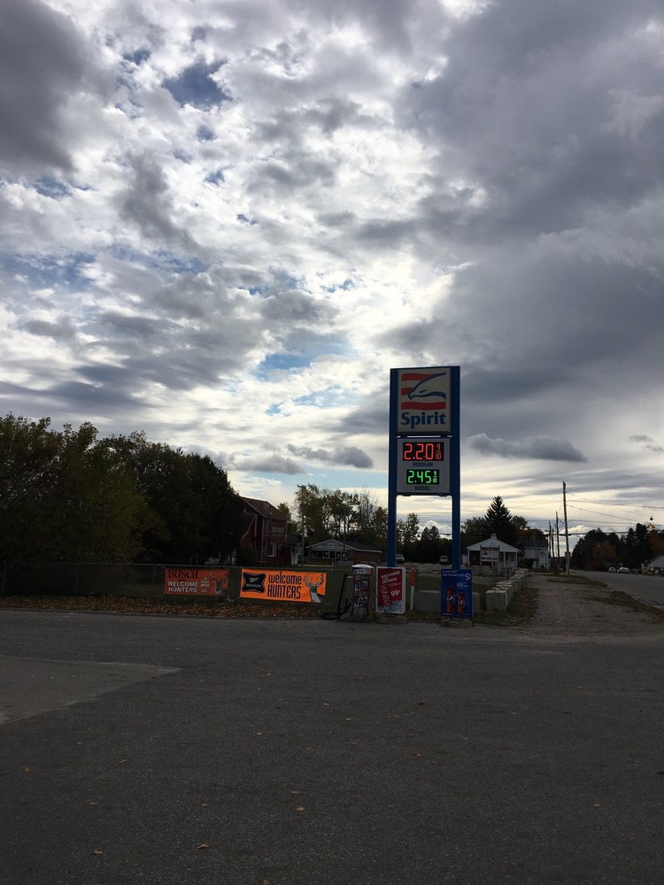 VILLAGE MARKET Updated June 2024 8070 Mill St, Vanderbilt, Michigan