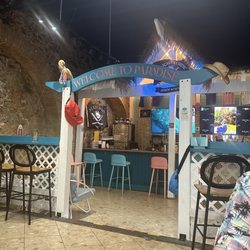 The Lost Turtle - Bar area
