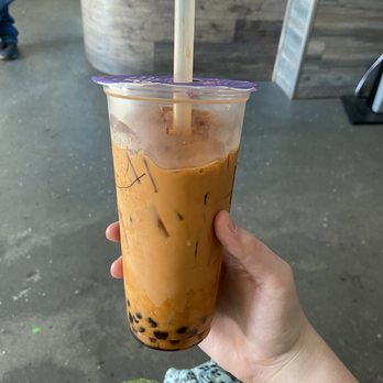 OneZo Worcester - Thai Tea Latte with Brown Sugar Boba - Bubble Tea Near Me - Worcester, Massachusetts
