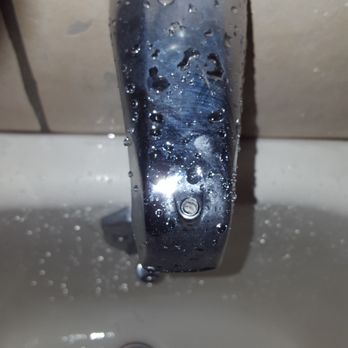 Ramkota Hotel - Missing "pull for shower"  knob                   = no shower - Hotels Near Me - Watertown, South Dakota