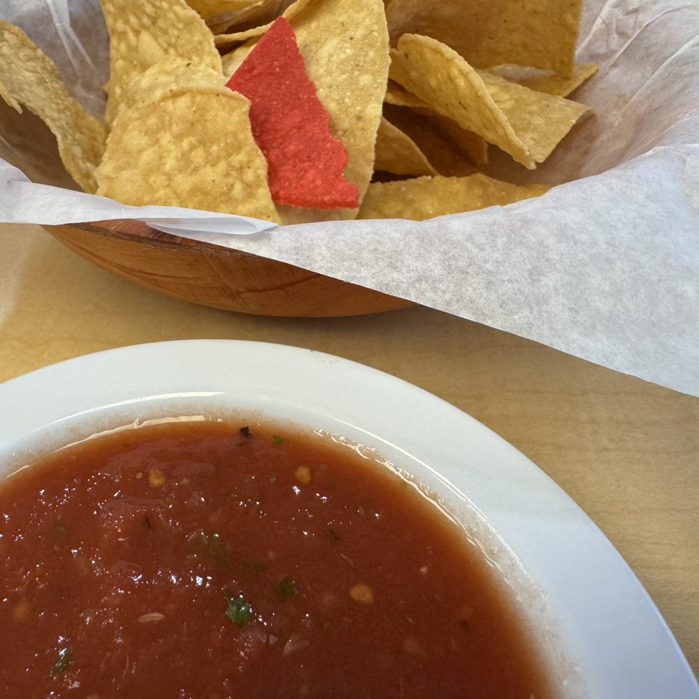 Sabor Maya - Salsa with chips! - Breakfast & Brunch Near Me - Williamsburg, Virginia