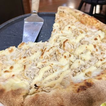 Nonno Pizza Cucina & Bar - Small CHICKEN & CATUPIRY PIZZA - Italian Near Me - Barnstable, Massachusetts