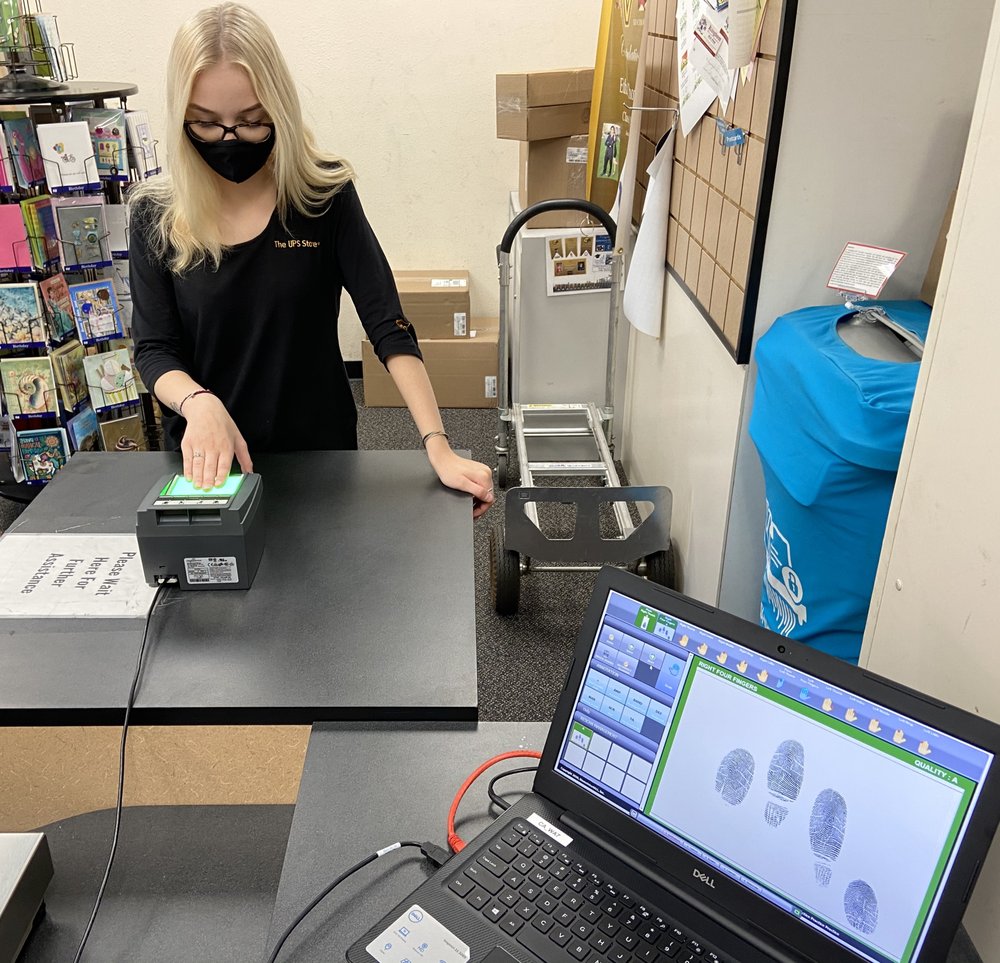 THE UPS STORE 50 Photos & 85 Reviews 24881 Alicia Pkwy, Laguna