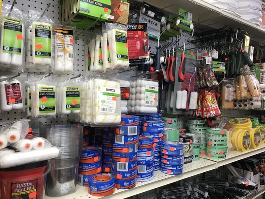 Mushtari Hardware & Garden by null