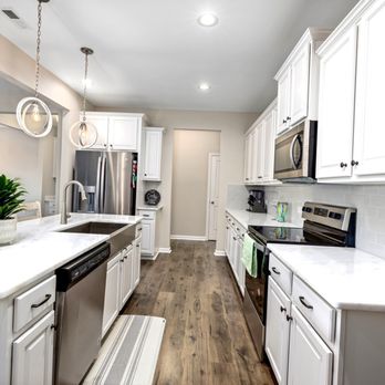 D & L Builders - Our newly renovated kitchen! We love it! - General Contractors Near Me - San Diego, California