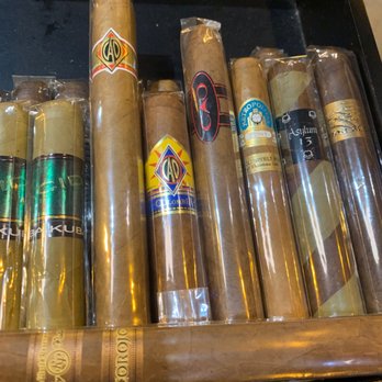 Casa de Montecristo - Yes - Tobacco Shops Near Me - Paramus, New Jersey
