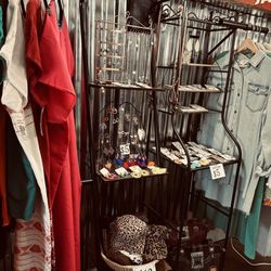 Olas Boutique